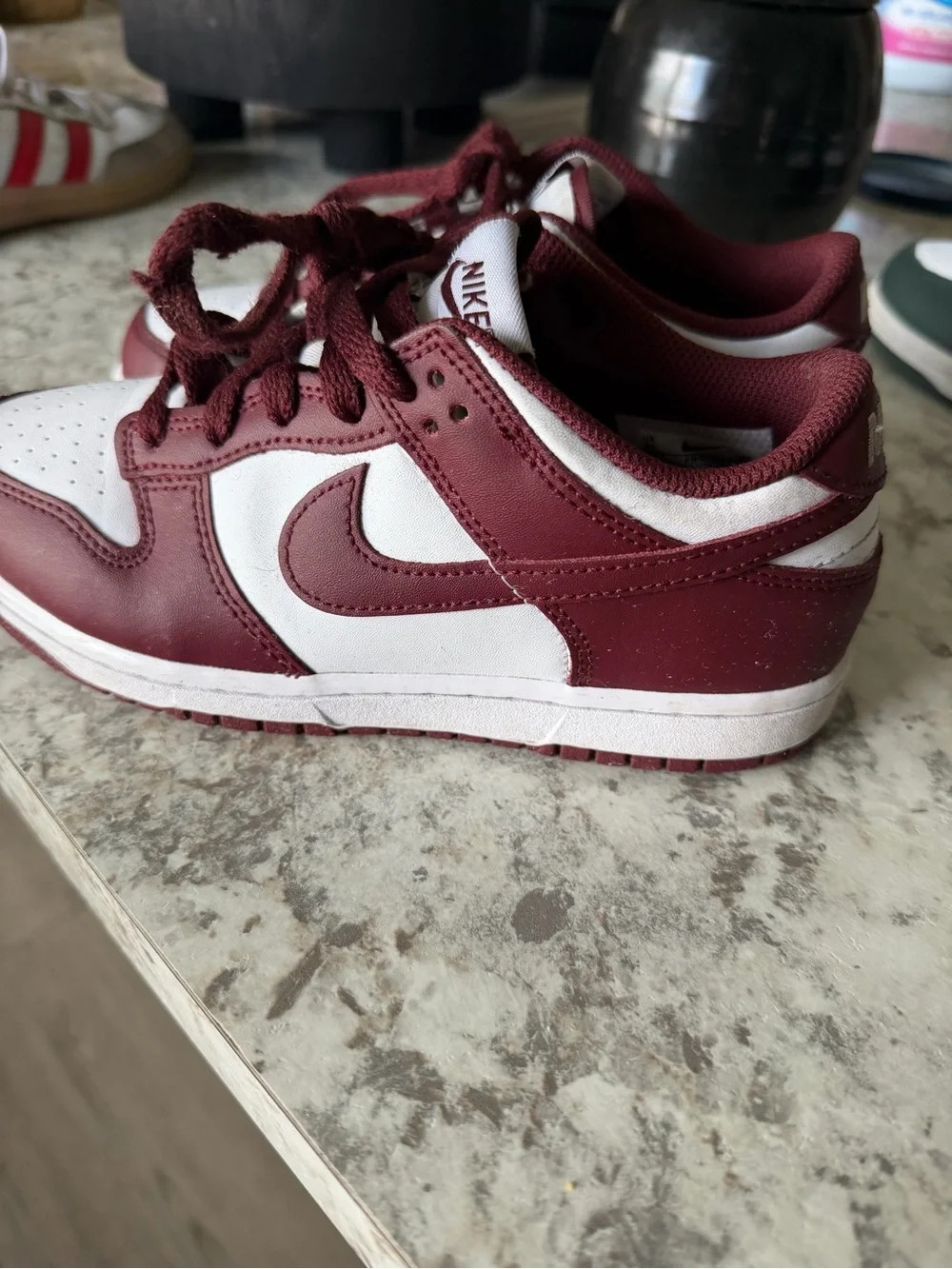 Nike Kids Maroon and White Low Top Sneakers - Picture 2 of 4